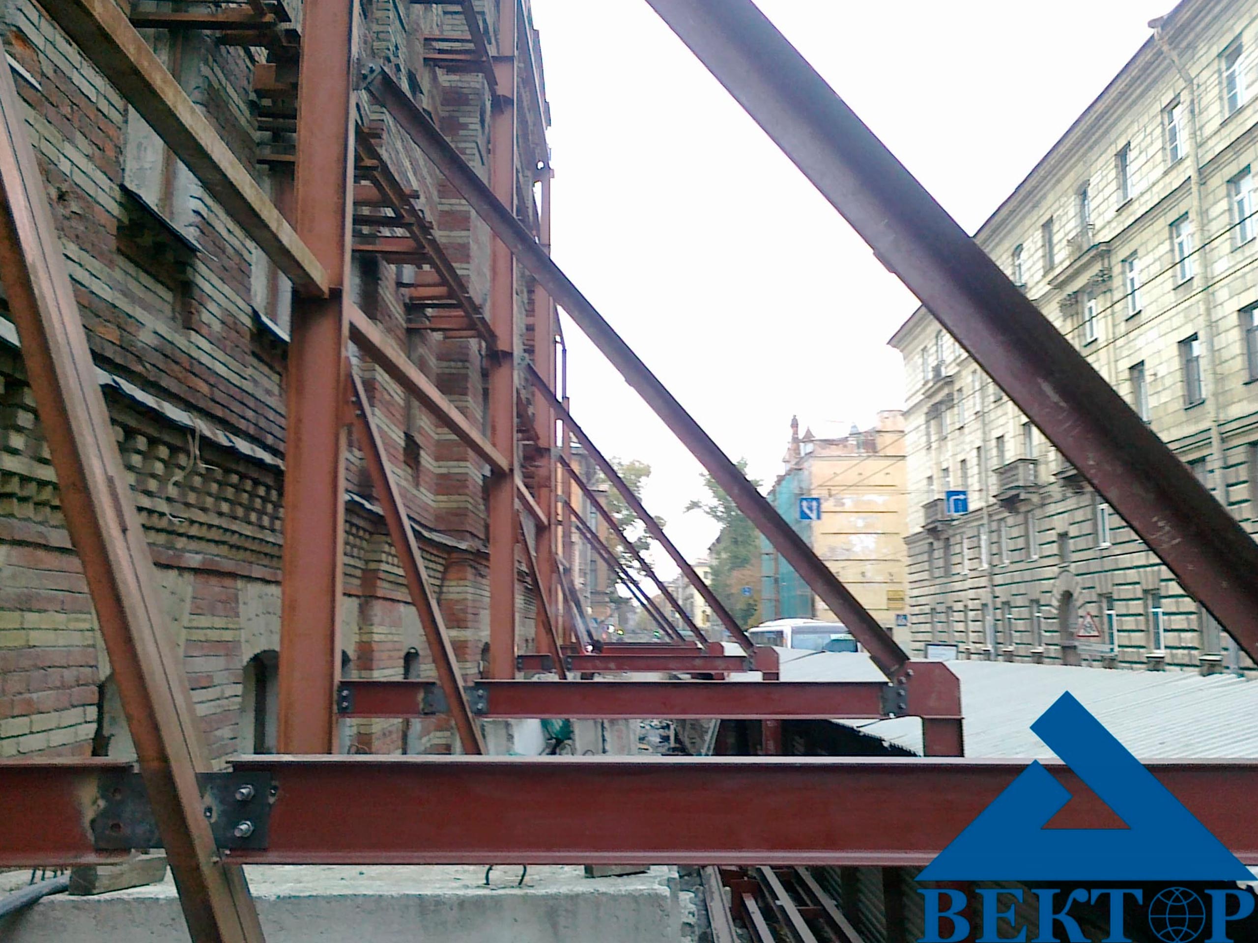 Металлический лес